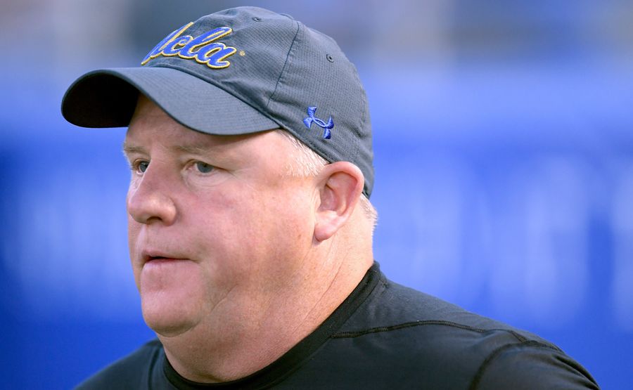 Chip Kelly Is Only Three Games Into His College Return And It's Already Getting Sloppy