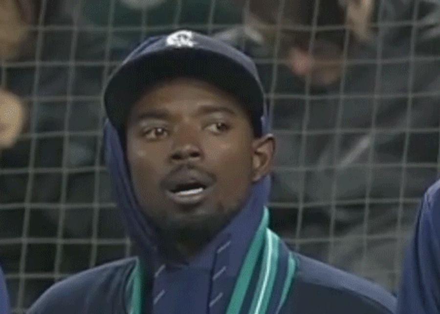 Umpires Delay Game To Review Reliever's Motion, Greatly Confuse Dee Gordon