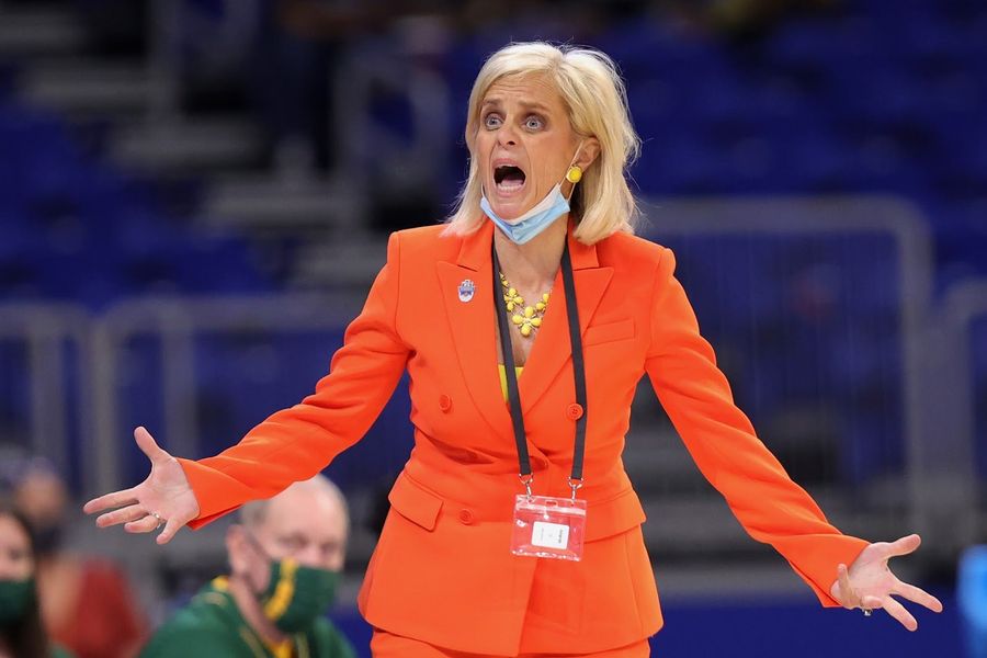 Baylor coach Kim Mulkey continues consistent ignorance