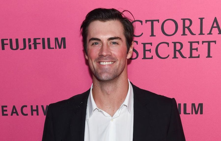 Lawsuit: Cole Hamels Paid Agency $70K For Victoria's Secret Fashion Show VIP Tickets, Got Nothing