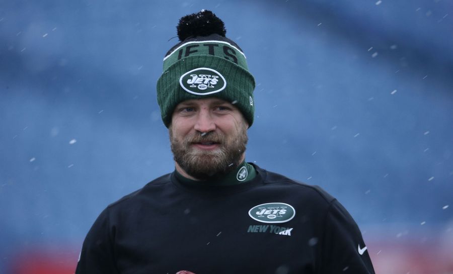 Ryan Fitzpatrick Signs With Jets, Ending The Offseason&#39;s Most Futile Contract Standoff