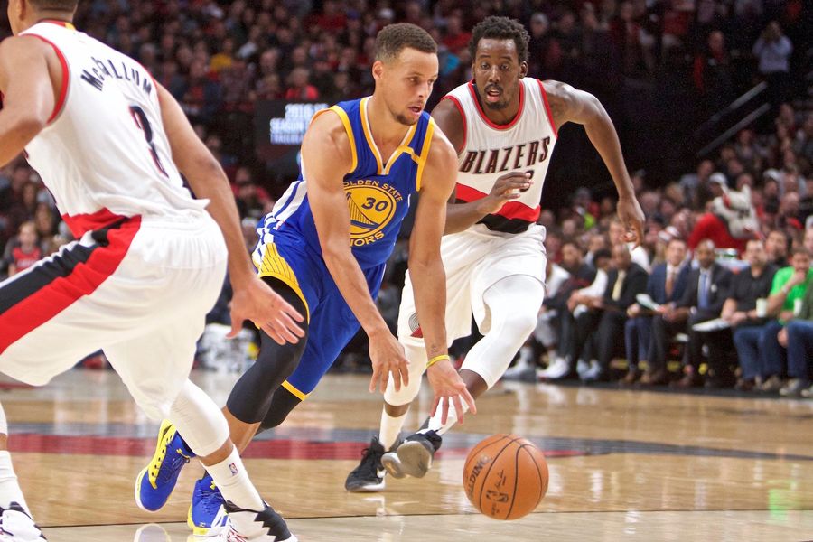 For One Quarter Last Night, Steph Looked Like Steph Again