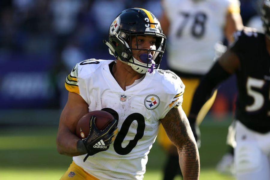 James Conner Is Making It Easy For The Steelers To Wait Out Le'Veon Bell