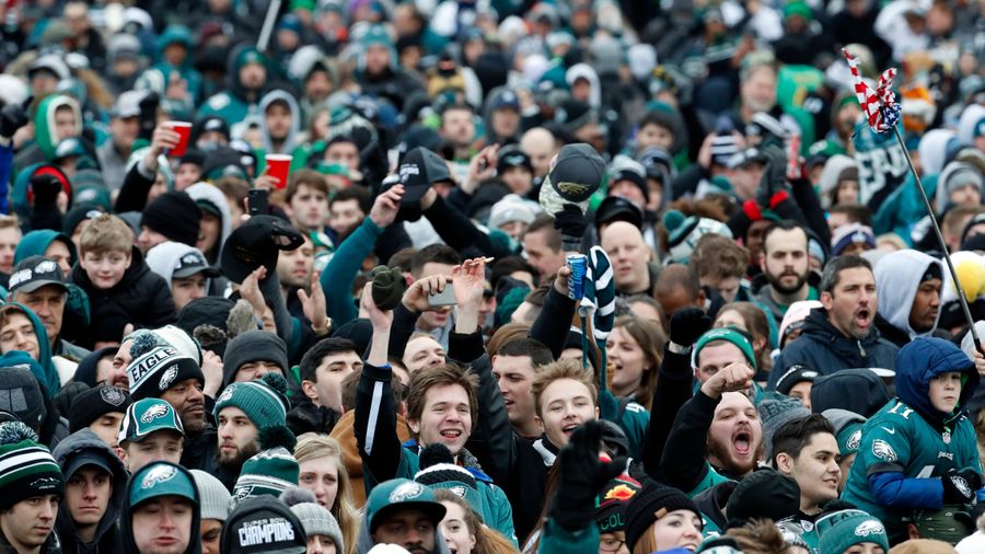 Eagles Fans Are Not Disappointing At Today's Parade