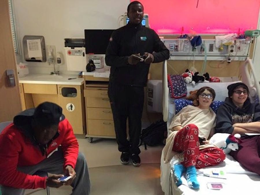Cardale Jones Has An Important Update About Crushing Kids At Video Games