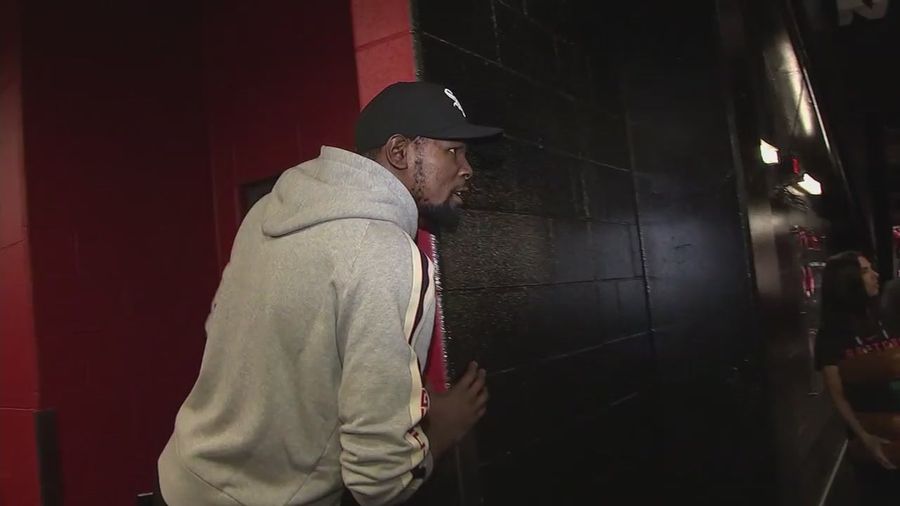 Report: Kevin Durant's "Expected" To Play Game 5