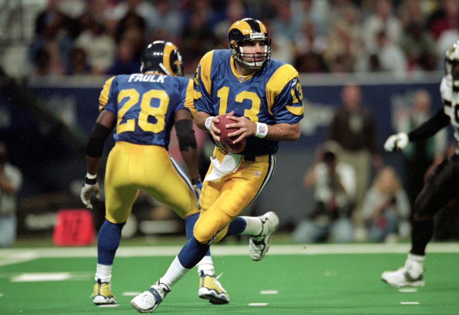 The Rams Will Wear Those Sweet 1999 Throwbacks Tonight