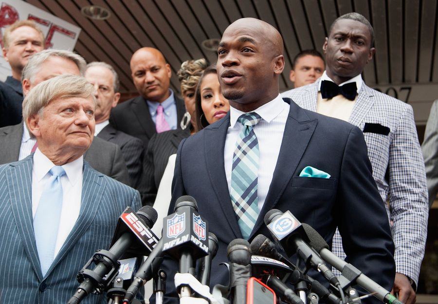 NFL And NFLPA Locked In Dispute Over Adrian Peterson's Reinstatement