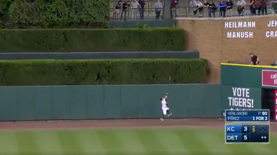 Salvador Perez Hit A Ball 427 Feet And Mikie Mahtook Robbed Him
