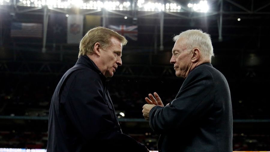 Report: Jerry Jones Is Holding Up Roger Goodell&#39;s Contract Extension