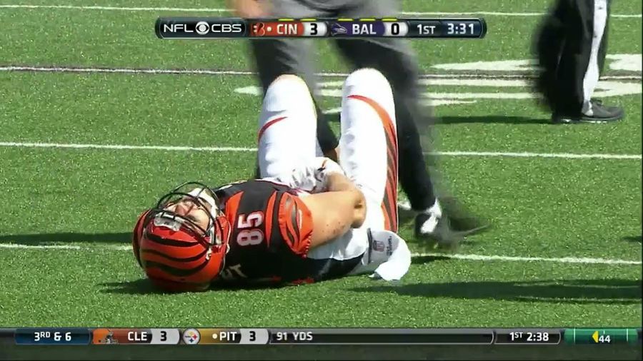 Bengals TE Tyler Eifert Suffered A Very Gross Elbow Injury