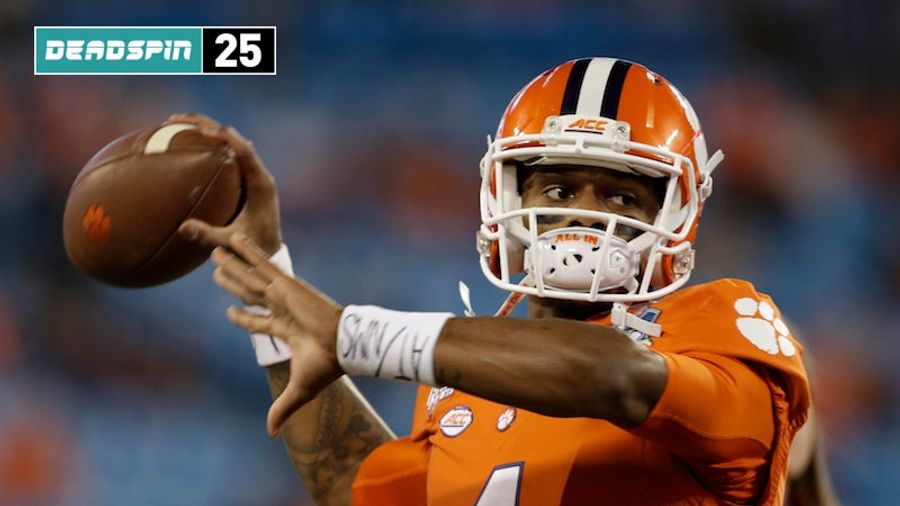 Deadspin 25: Everybody Duck, Deshaun Watson's Best Receiver Is Back