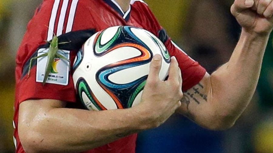 James Rodríguez Attacked By Horrifying Animal After Penalty Kick