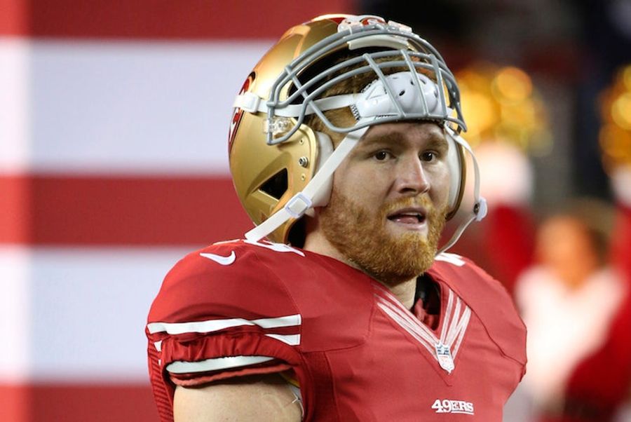 Report: Bruce Miller Was Kicked Out Of Restaurant For Sandwich Fight