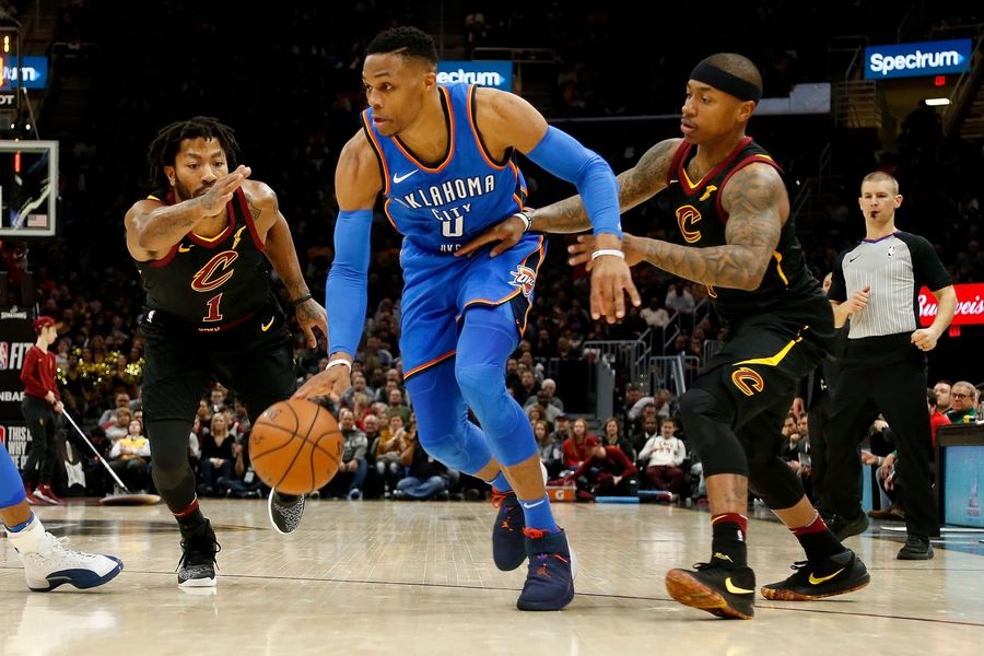 Broadcast team member forgets glasses, thinks Russell Westbrook is Isaiah Thomas