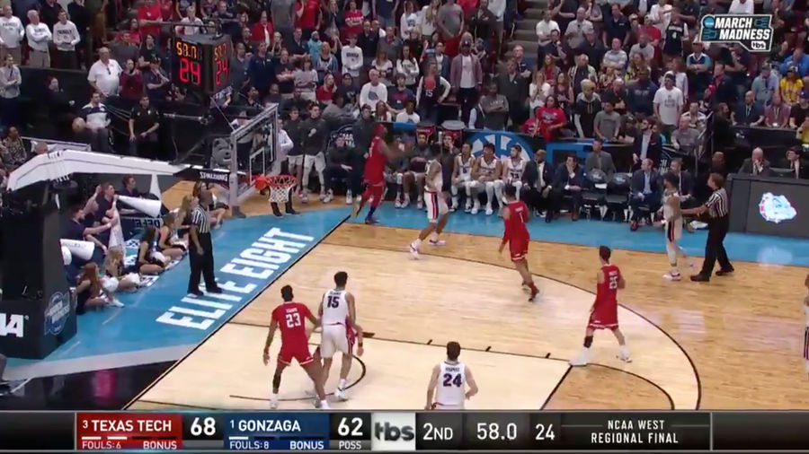Tariq Owens Made A Mind-Blowing Play That Shouldn't Have Counted