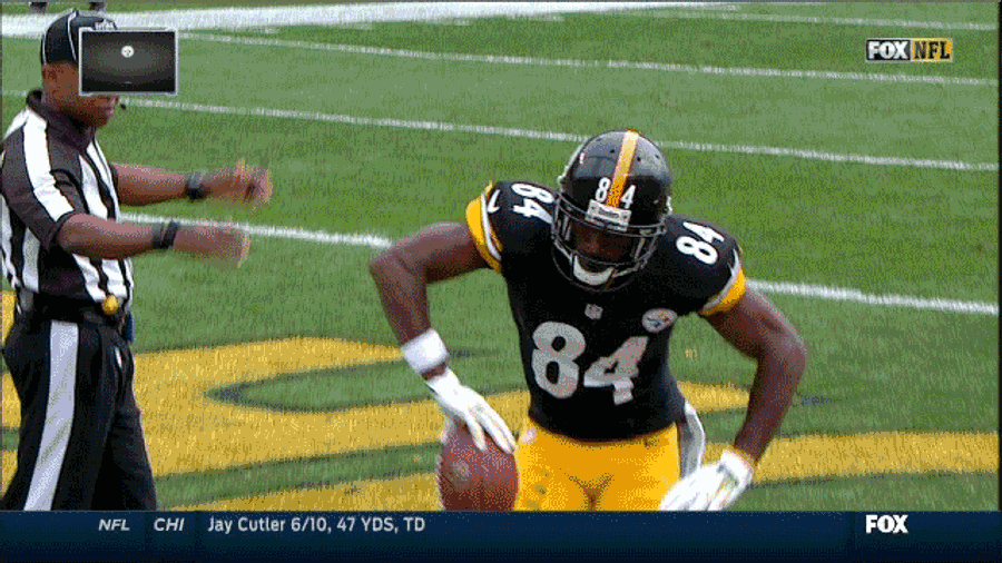 Antonio Brown Scores, Turns Into Spinning Football