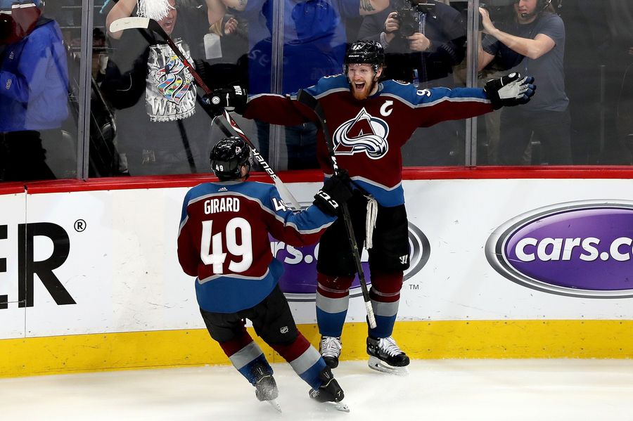 Gabriel Landeskog Had To Get His Hands Dirty