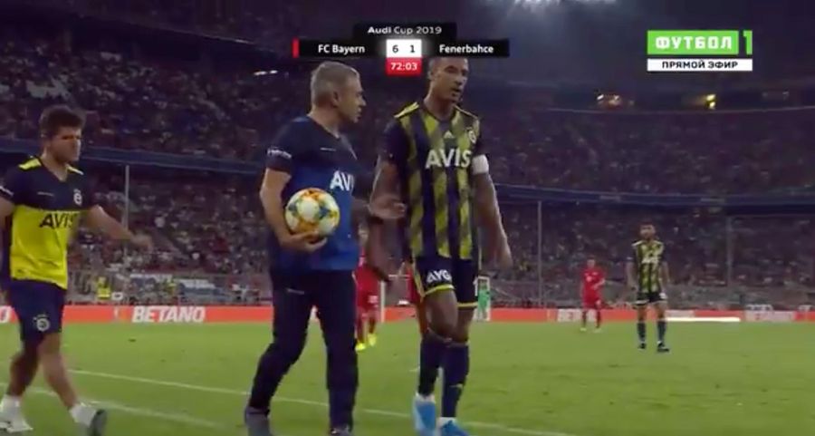 Moroccan Soccer Player Tries To Quit In The Middle Of A Preseason Ass-Kicking