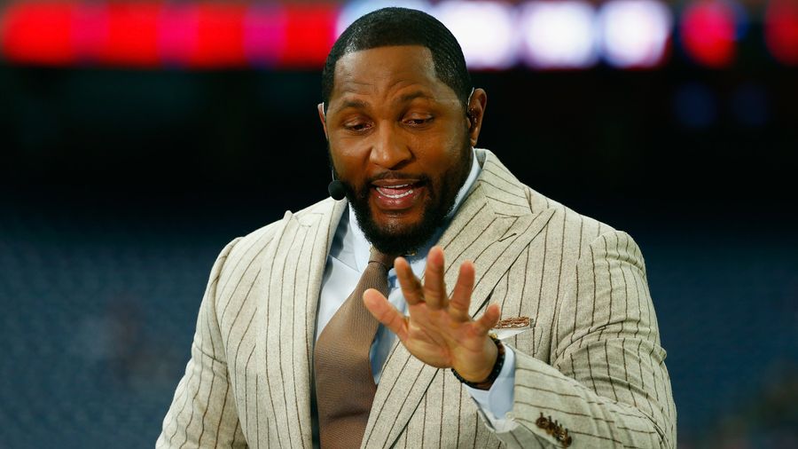 Ray Lewis To Colin Kaepernick: &quot;What You Do Off The Field, Don’t Let Too Many People Know&quot;<em></em>