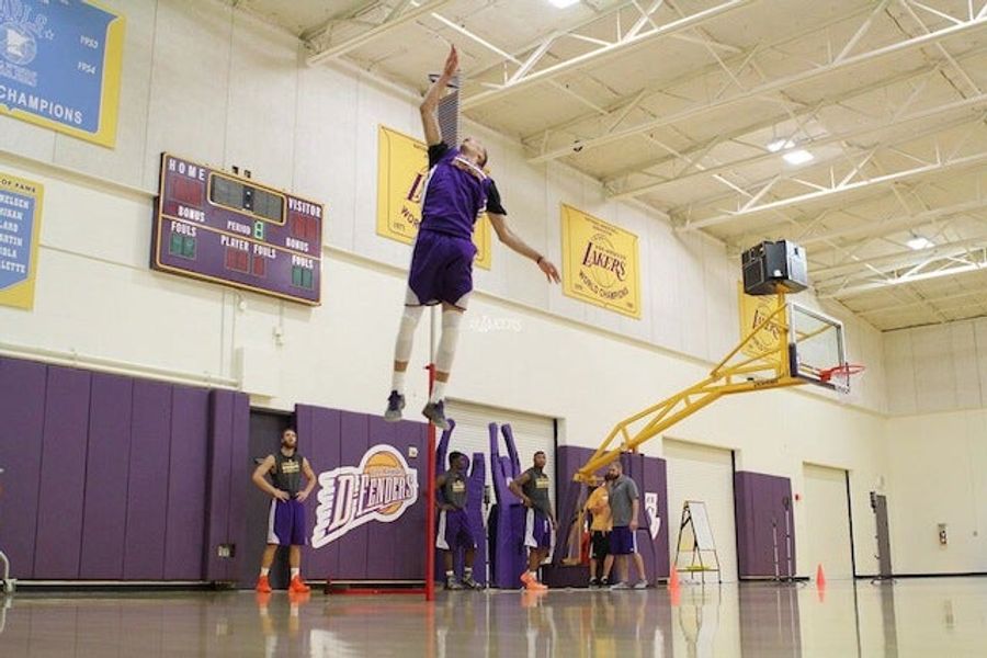 Damn, Zach LaVine Can Jump