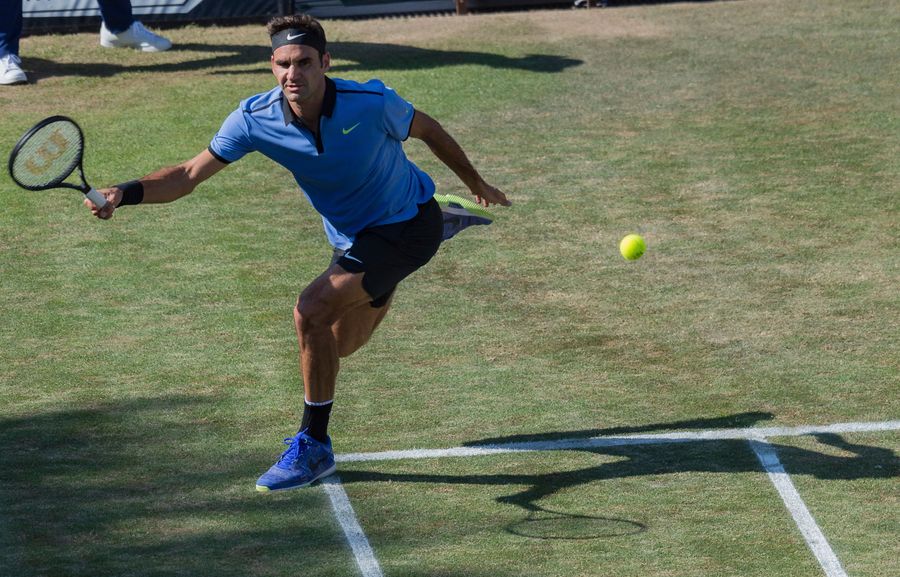 Roger Federer Faceplanted On The Grass