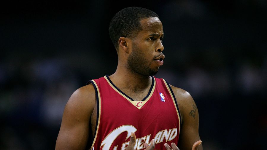 Damon Jones Reveals That The Soup J.R. Smith Threw At Him Was Indeed &quot;Hot As Hell&quot;
