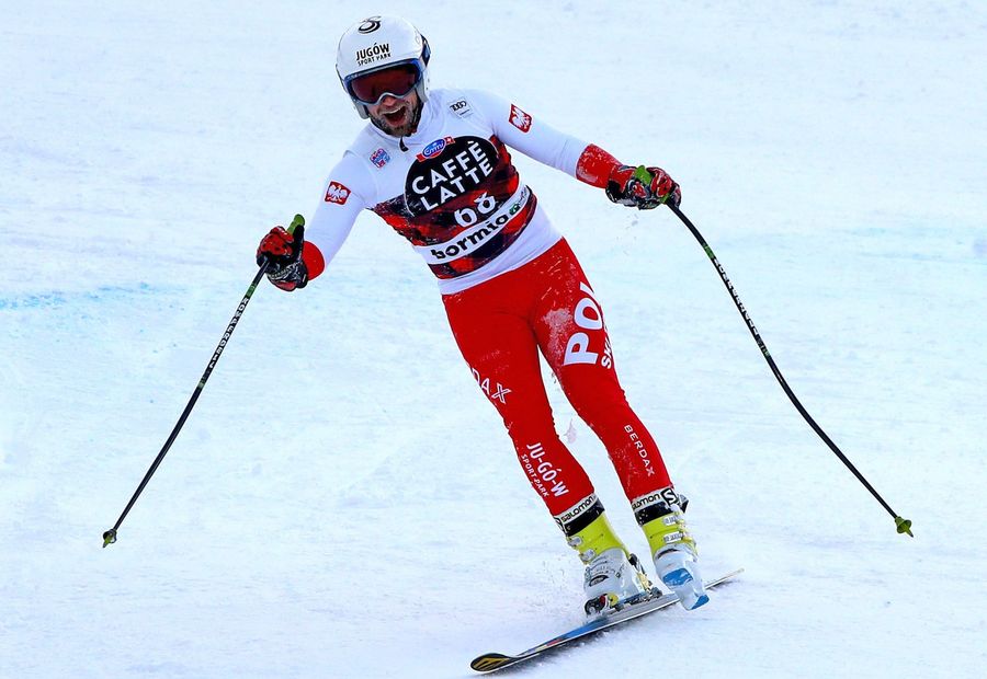 Polish Skier Finishes Downhill Race On A Single Ski