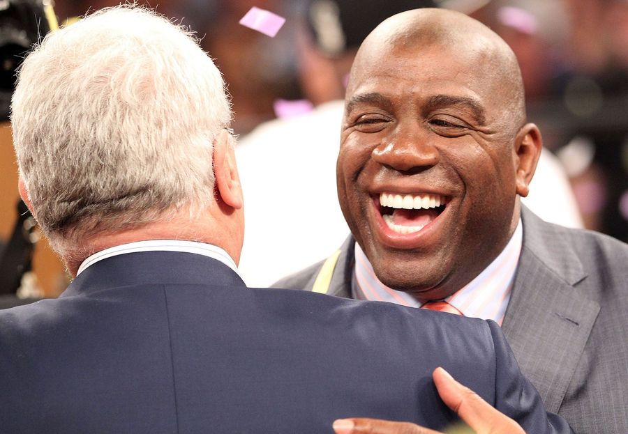 Magic Johnson Tweets His Way Into Job He's Unqualified For