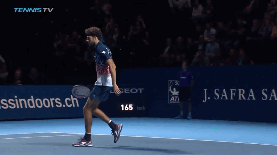This Tweener Lob Is Devious And Perfect<em></em>