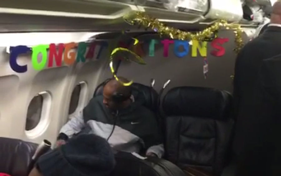 The Lakers Threw Kobe Bryant A Sad Little Plane Party