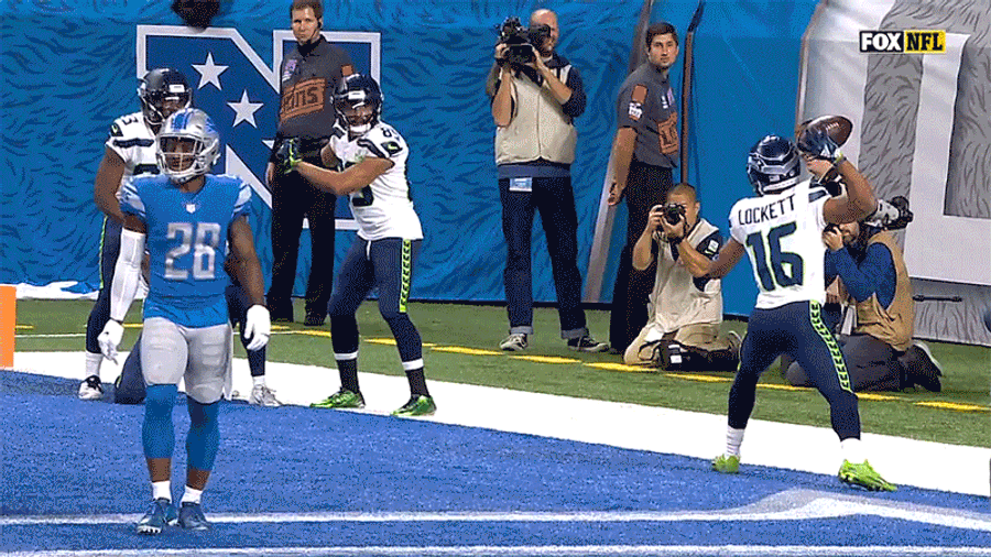Seahawks Do Impressive “Batter Charges The Mound” Touchdown Celebration