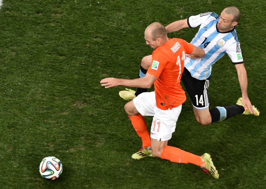 Argentina&#39;s Javier Mascherano Says He Tore His Anus Against The Dutch