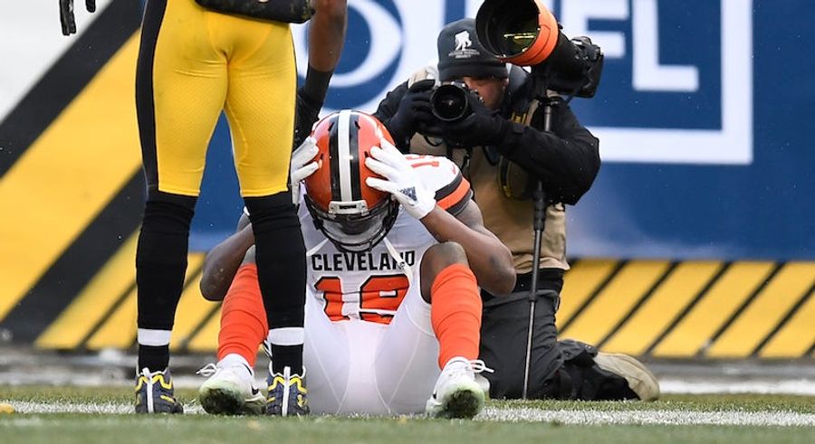 The Browns Have Turned Yet Another First-Round Pick Into A Bag Of Shit