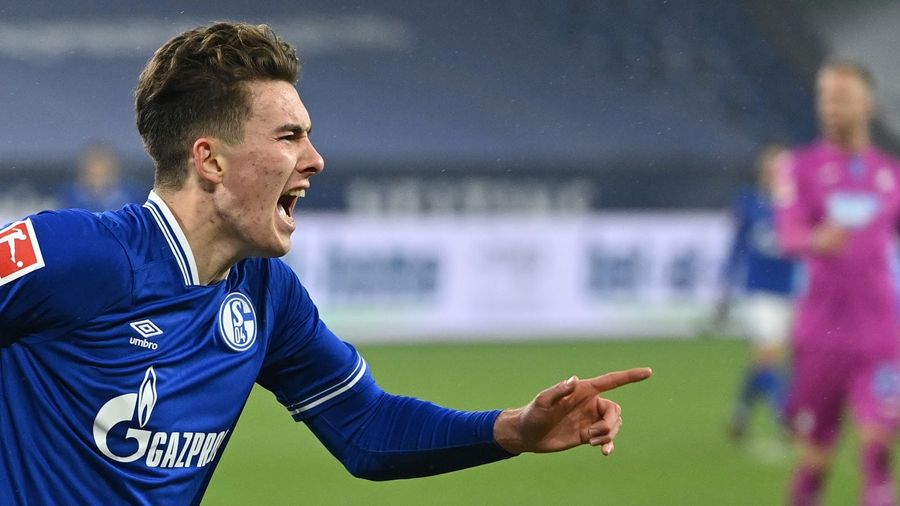 American Matthew Hoppe scores Bundesliga hat trick