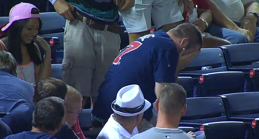 Braves Fan Catches Foul Ball With Face