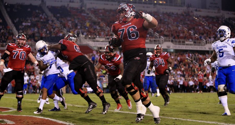 Western Kentucky Busted Out The Trick Plays And Gave Us A Fat Guy Touchdown