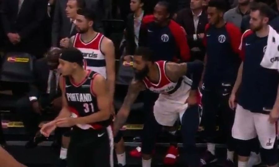 Markieff Morris Shamelessly Yanks Seth Curry&#39;s Shorts From The Bench