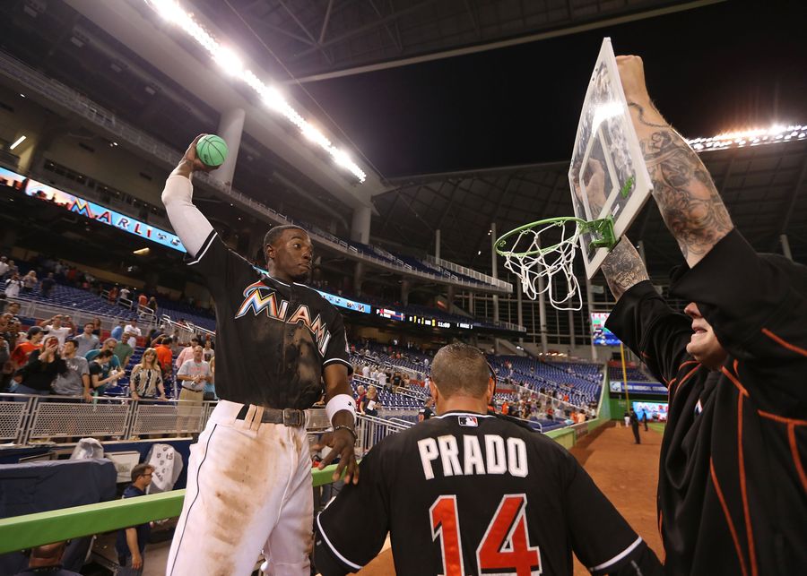 Can More People Hit A Home Run Or Dunk A Basketball?