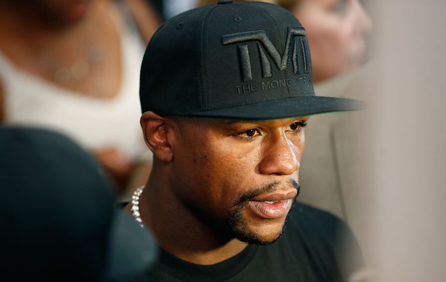 Floyd Mayweather Thinks The NFL Was Too Hard On Ray Rice