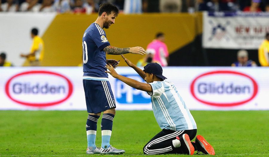 Idiot On The Field Bows Down To Messi [Update]