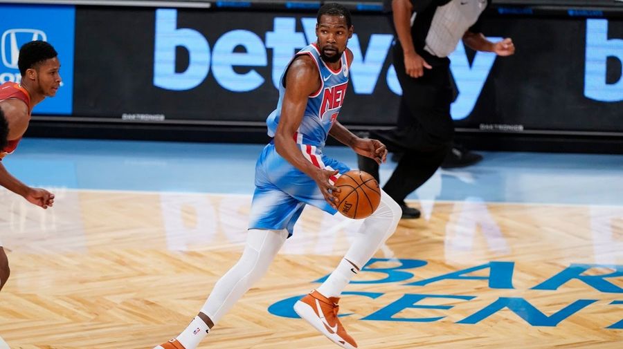 NBA Daily Fantasy: Why would you <em>not</em> play Kevin Durant? And is the debuting Kristaps Porzingis worth a look?