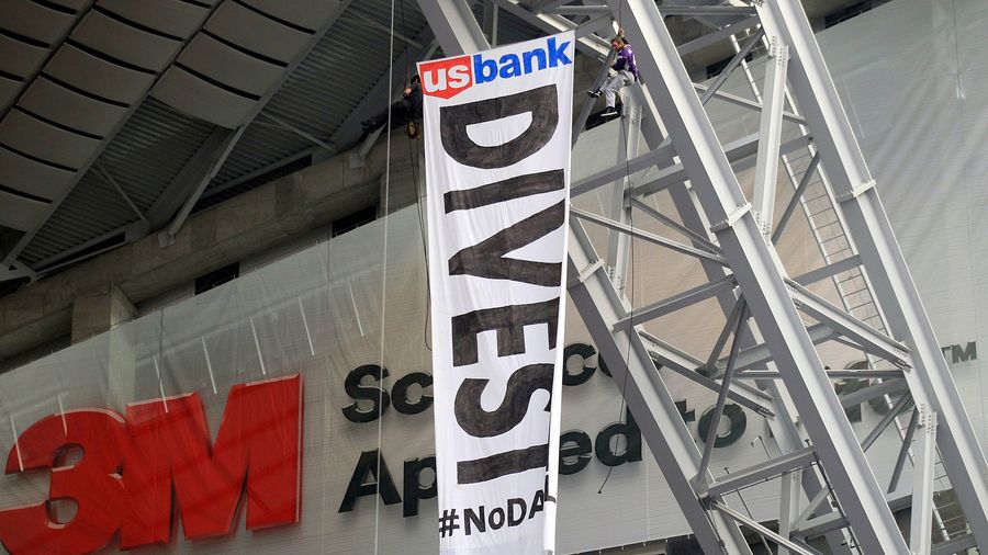 Anti-Dakota Access Pipeline Protesters Hang Enormous Banner During Vikings Game [Updates]