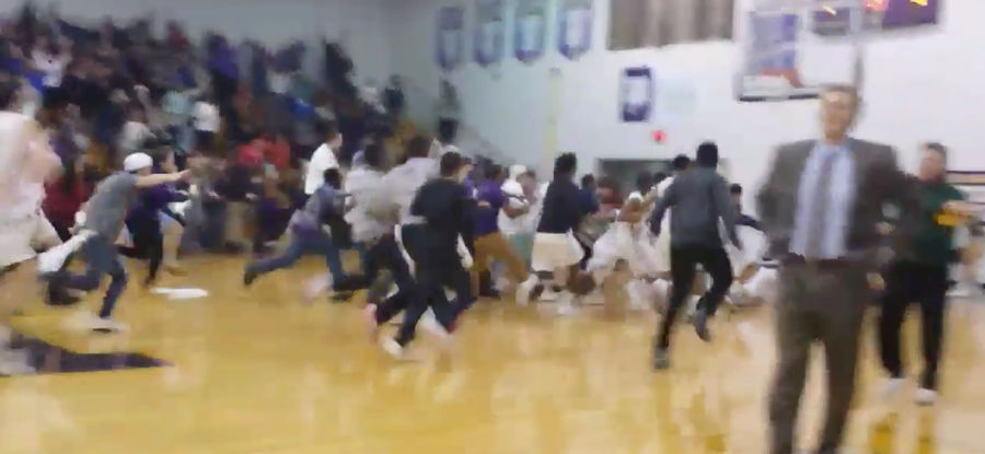 High Schooler Hits Game-Winning Buzzer-Beating Desperation Heave From Half-court