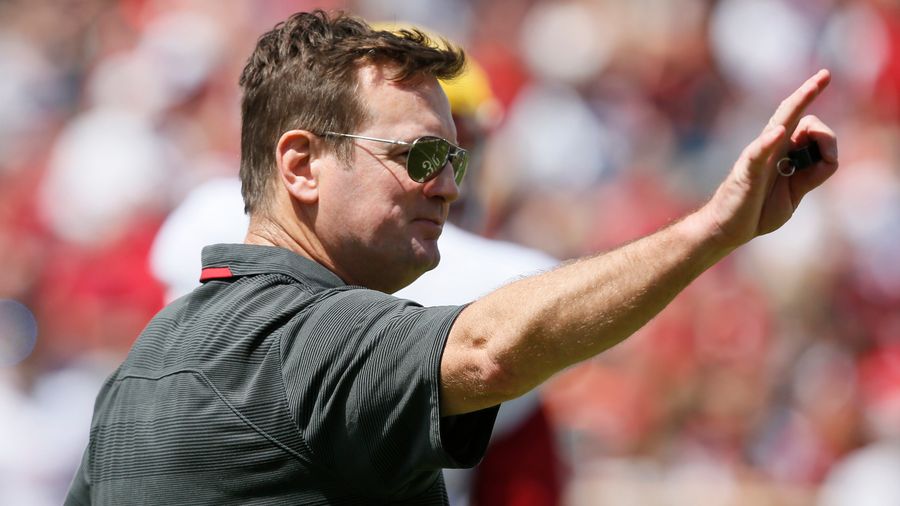 Oklahoma Coach Bob Stoops Retires, Lincoln Riley To Take Over