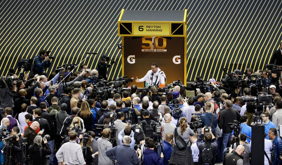 Report: Peyton Manning Told Friends He&#39;s Retiring