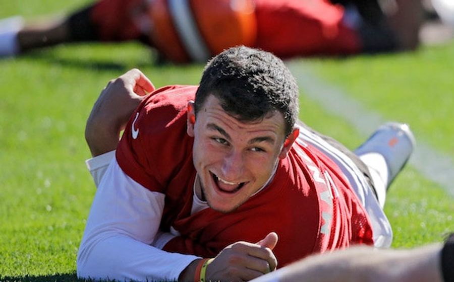 Report: Fan Asks Johnny Manziel For Hug, Sparks Huge Brawl
