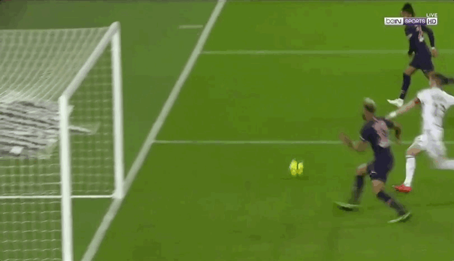 Paris Saint-Germain's Eric Maxim Choupo-Moting Delivers A Strong Contender For Miss Of The Season