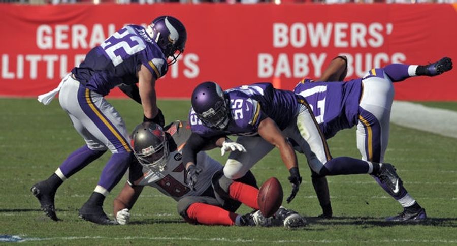 Tampa Bay's Overtime Fumble Was The Most Costly Fuckup In Week 8