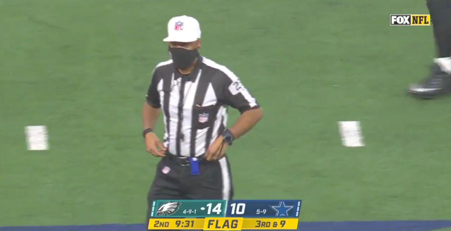 ‘We’re gonna do 69,’ referee informs Cowboys-Eagles viewers